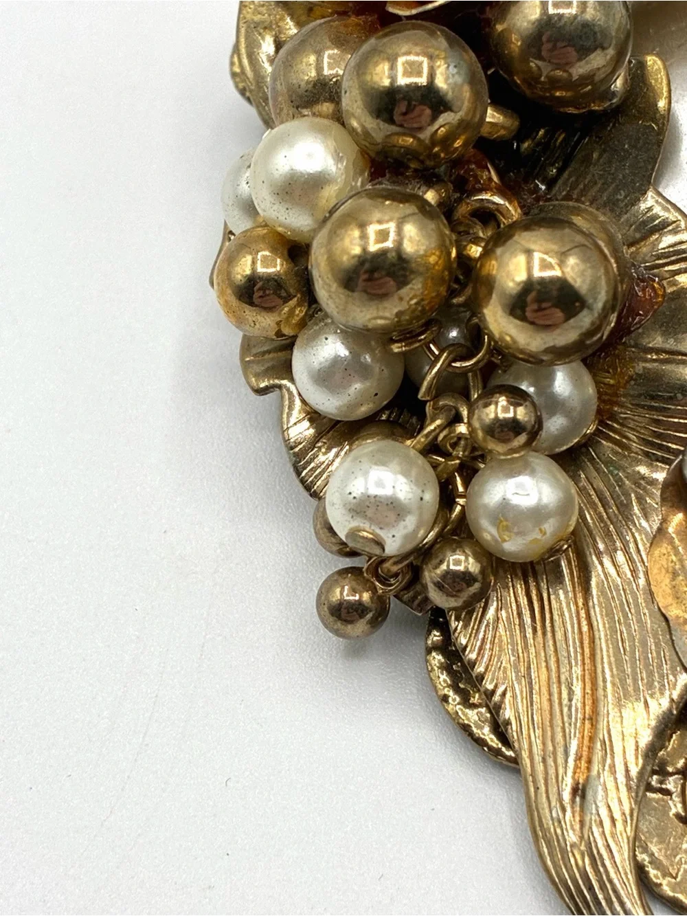 Vintage Unique Gold Tone Floral Brooch Faux Pearl Cluster Statement Pin